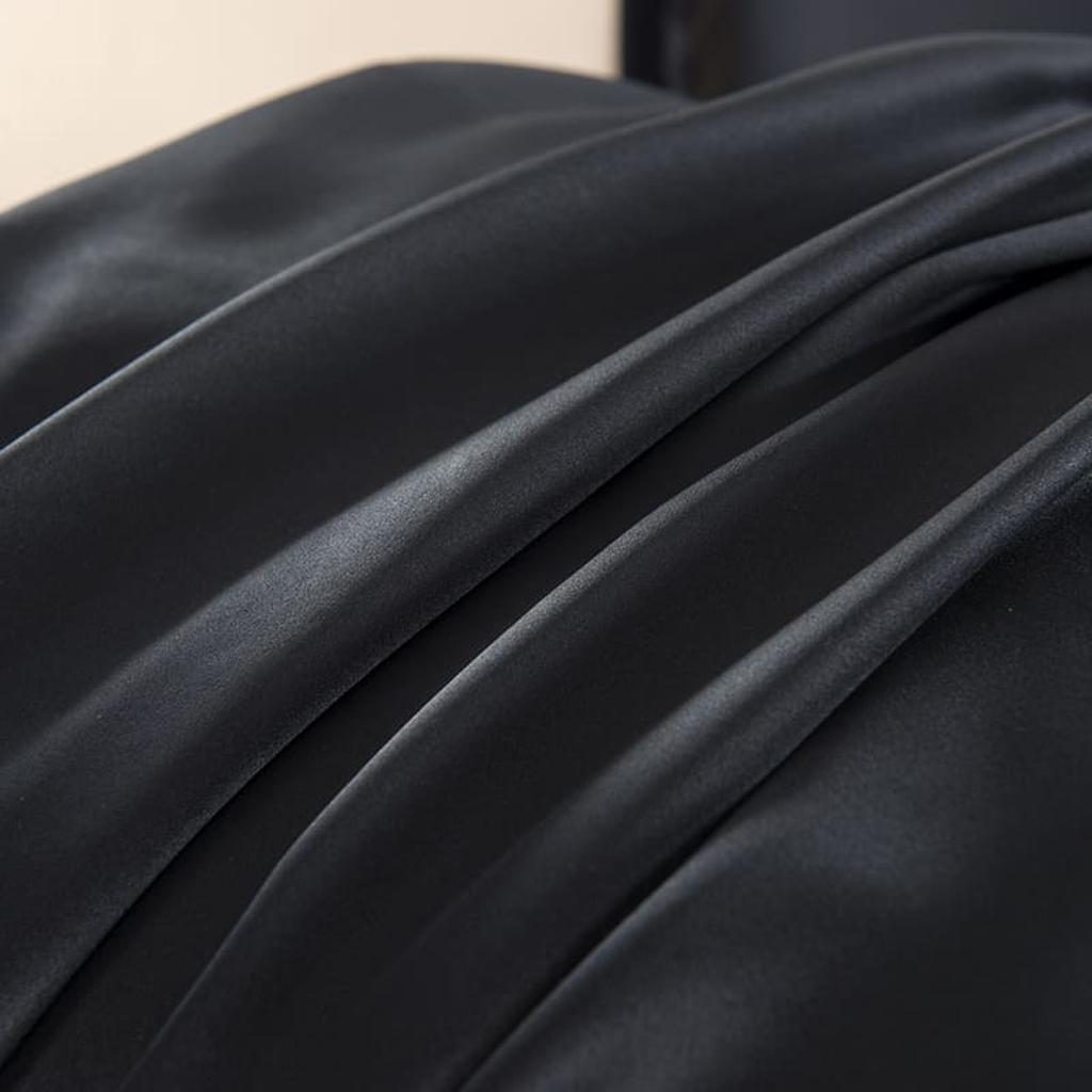 19 Momme Silk Duvet Cover Set - Black