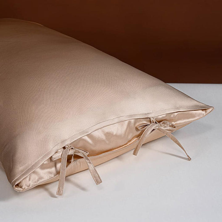 25 Momme Silk Pillowcase with Bow Ties - Champagne