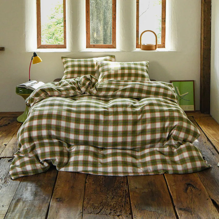 Annie Plaid Bedding Set