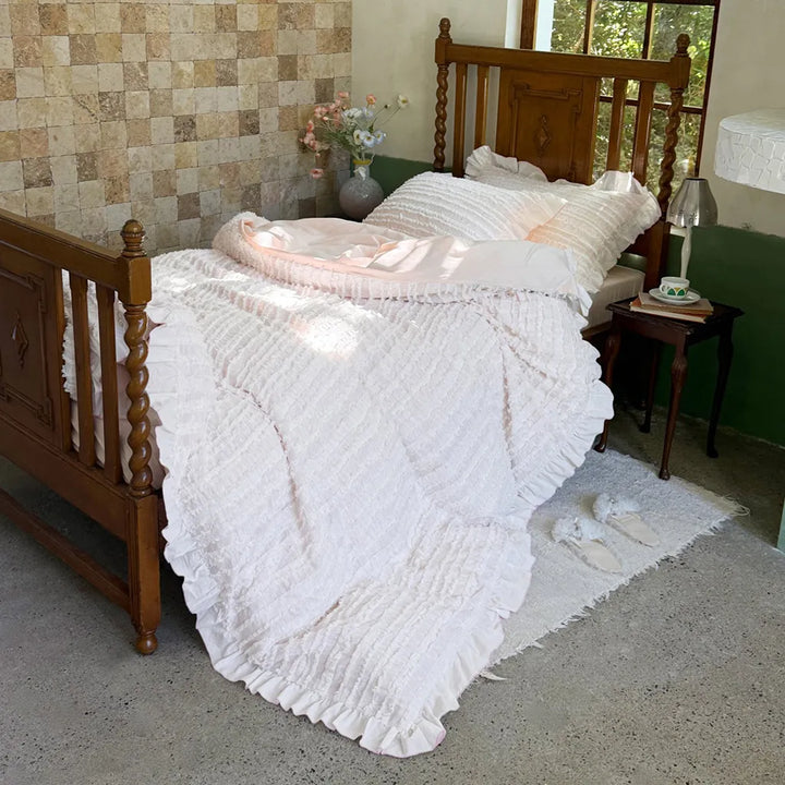 Cotton Clip Striped Bedding Set