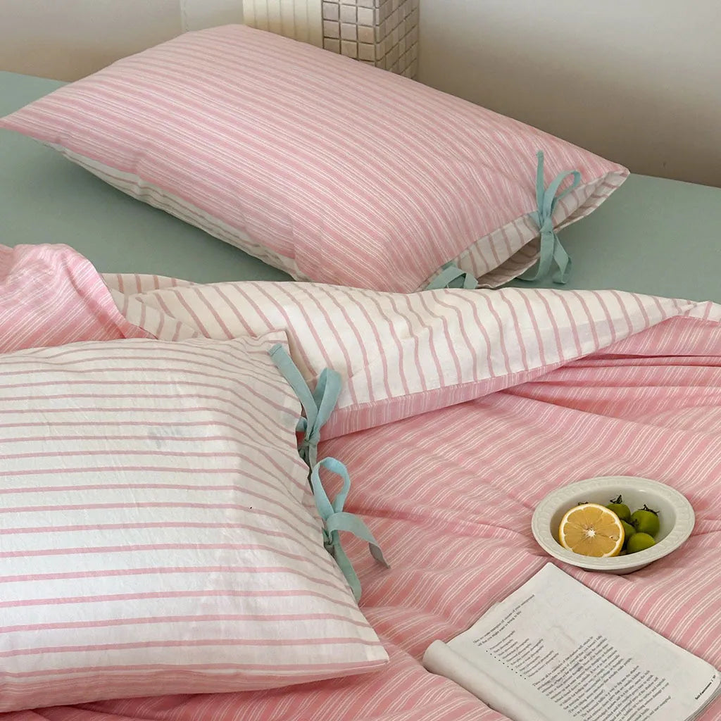 Contrast Stripe Bedding Set