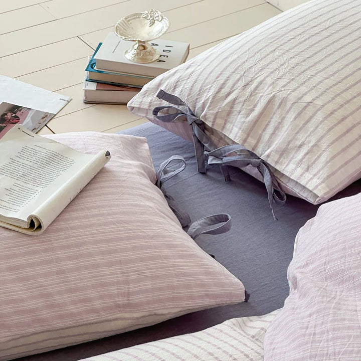 Contrast Stripe Bedding Set