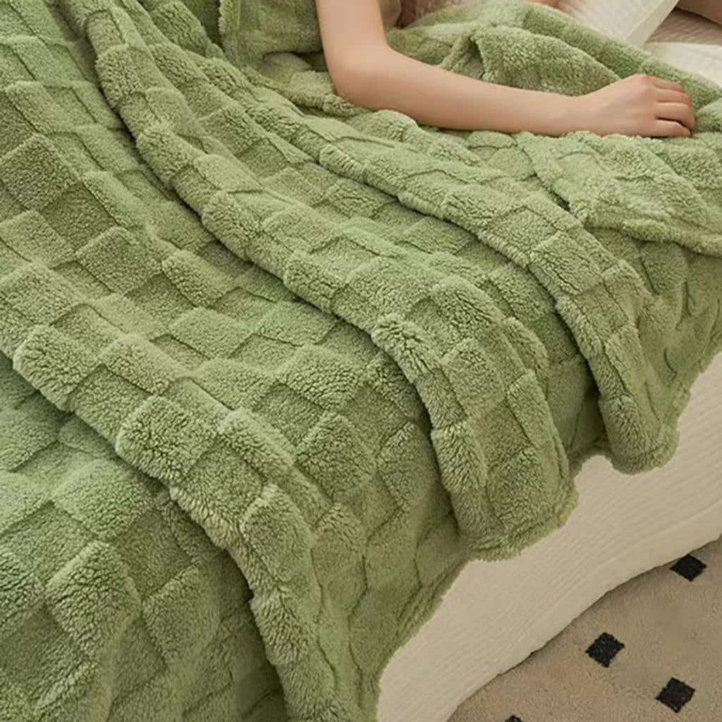 Cozy Plaid Fleece Blanket - Green