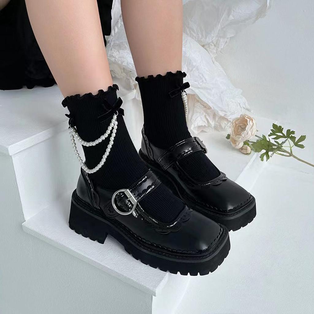 Elegant Faux Pearl Décor Socks