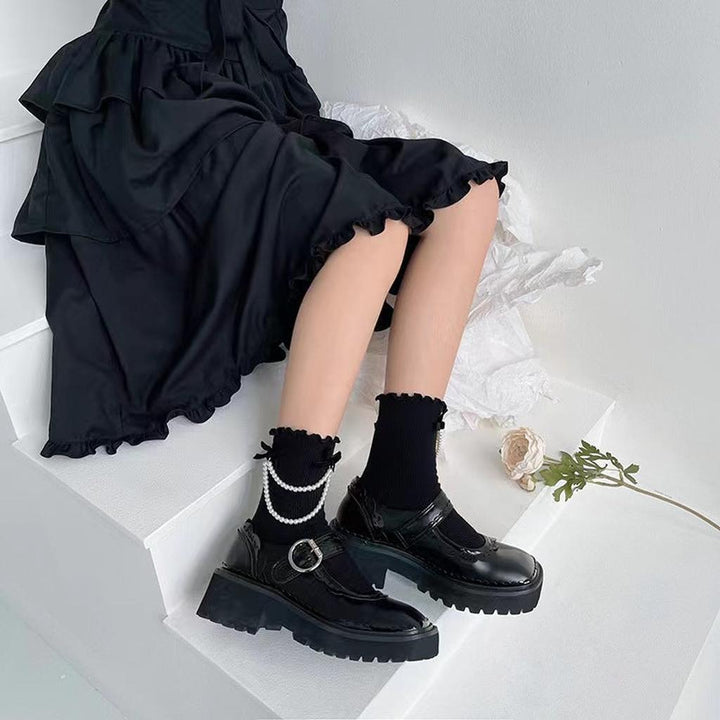 Elegant Faux Pearl Décor Socks