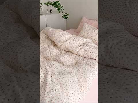 Cute Ditsy Floral Bedding Set.