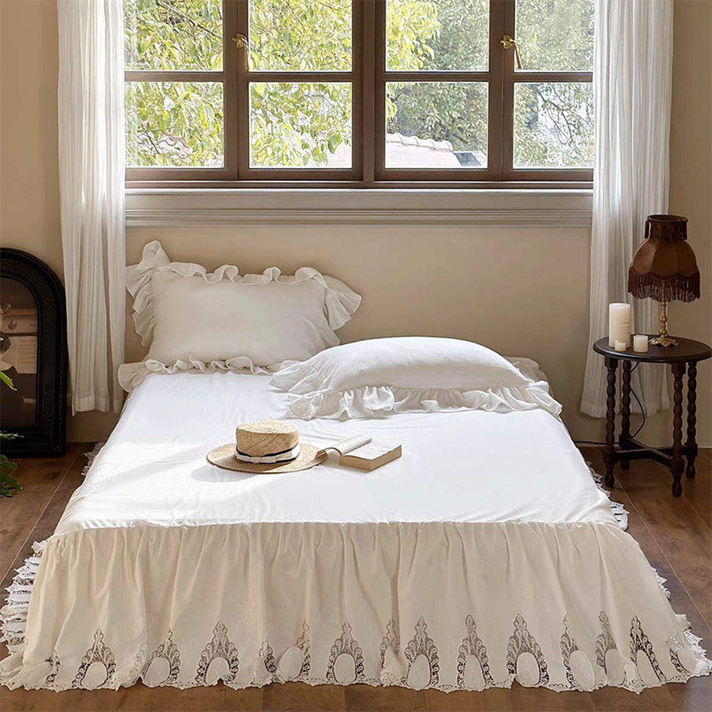 White French Lace Ruffle Duvet Cover