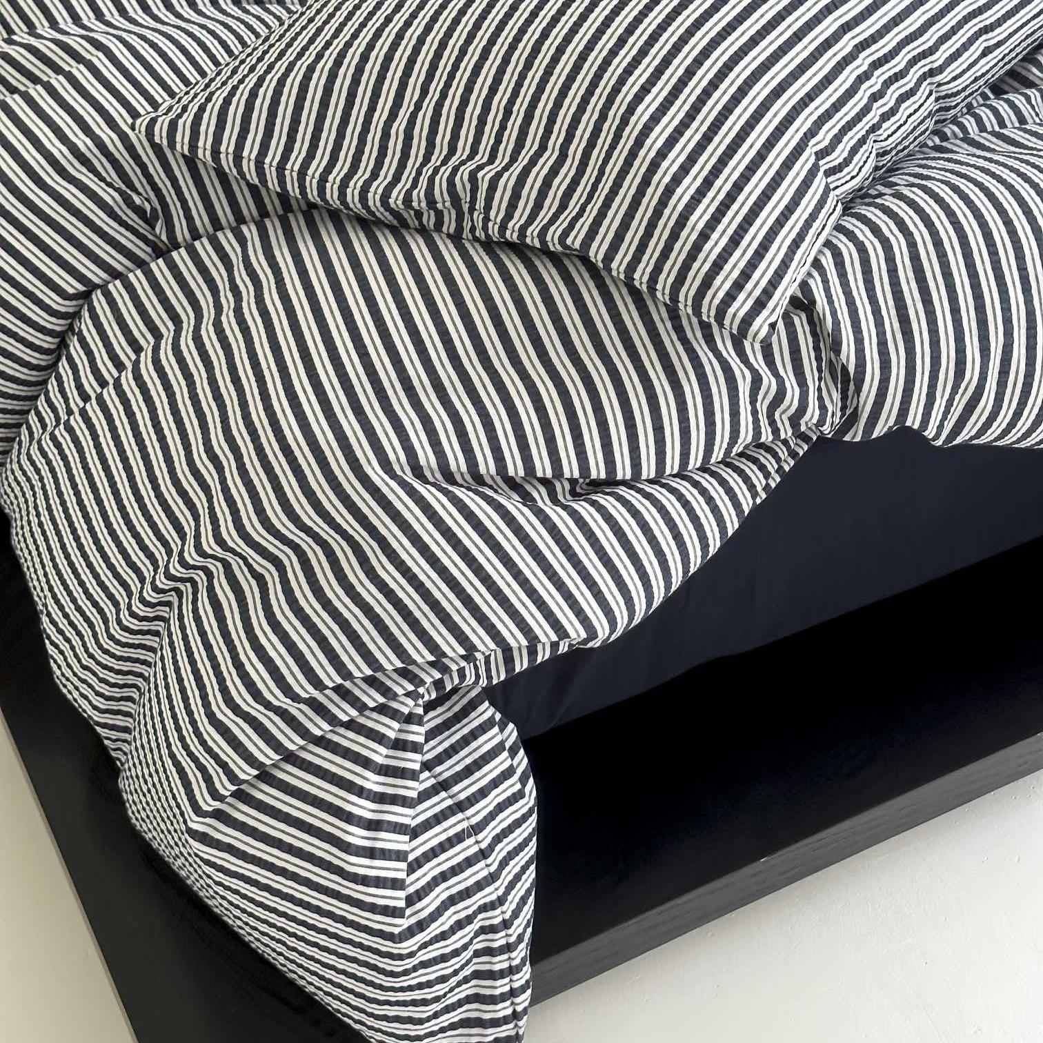 Harbor Breeze Stripe Seersucker Duvet Cover
