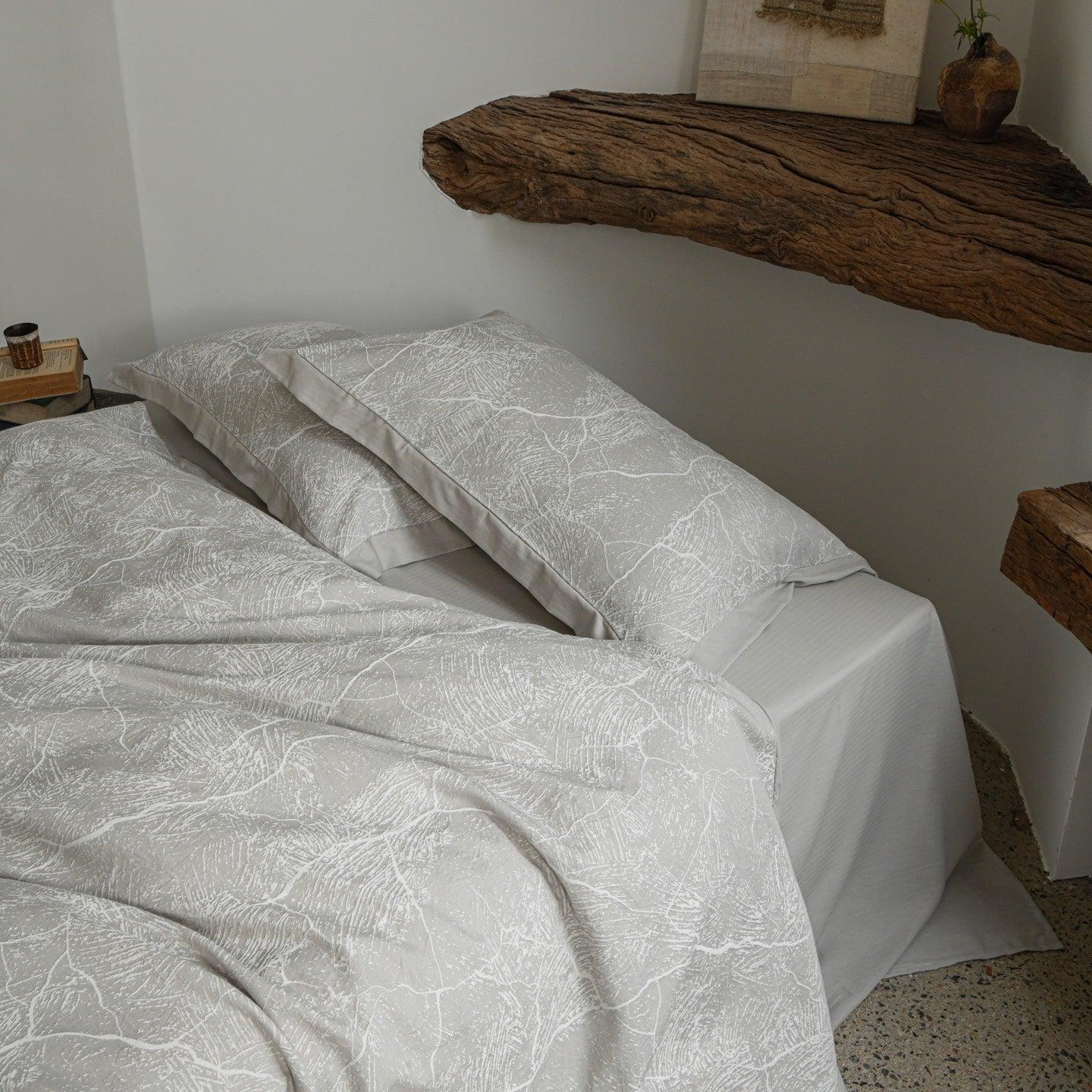 Glacier Vein Jacquard Cotton Bedding Set - Mist Grey