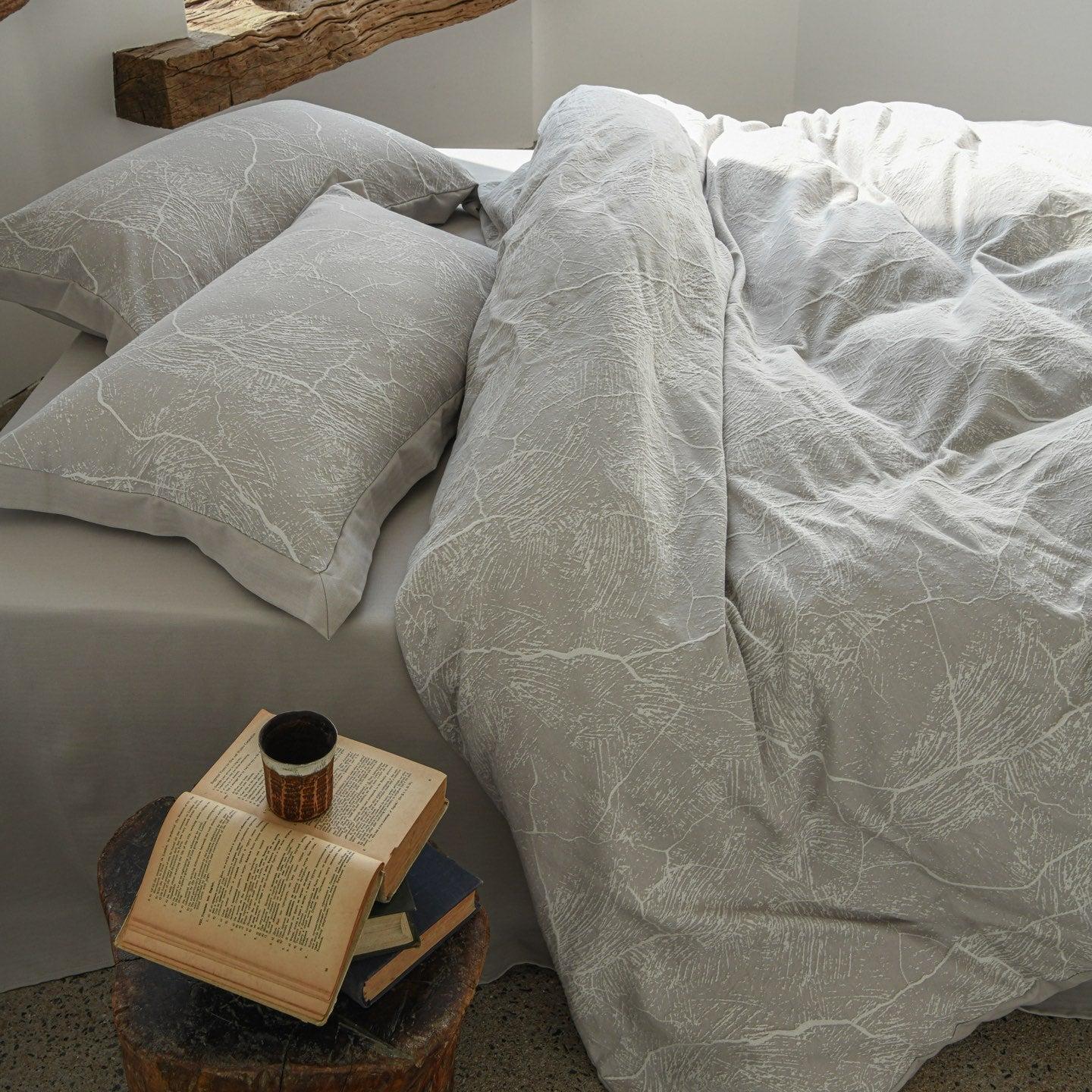 Glacier Vein Jacquard Cotton Bedding Set - Mist Grey