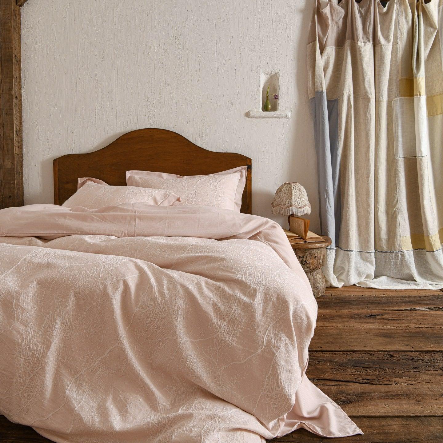 Glacier Vein Jacquard Cotton Bedding Set - Blush Rose